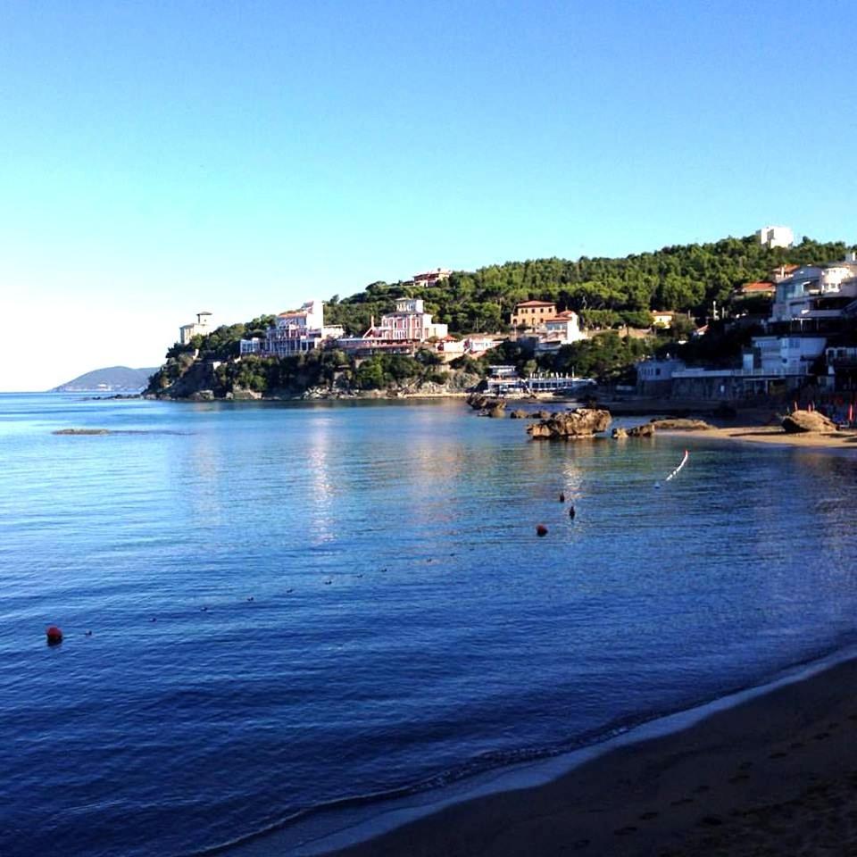 Hotel Baia Del Sorriso Castiglioncello Esterno foto