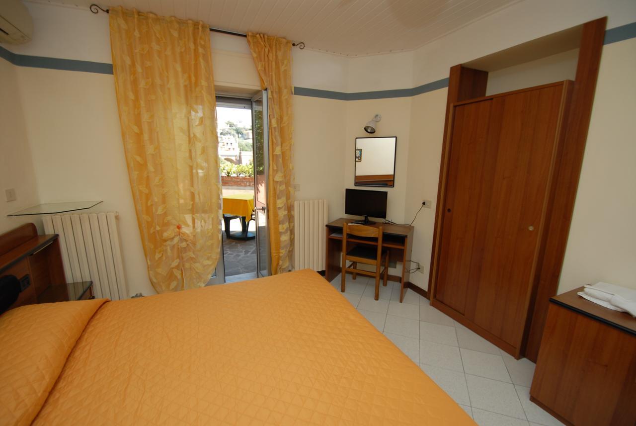 Hotel Baia Del Sorriso Castiglioncello Esterno foto